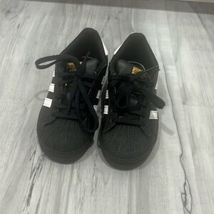 Adidas superstar